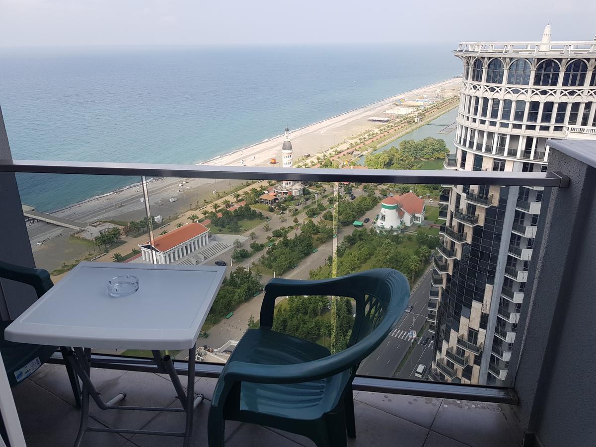 Viva Blue Batumi公寓式酒店 外观 照片