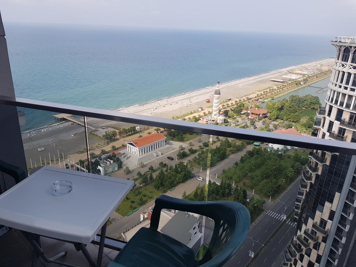Viva Blue Batumi公寓式酒店 外观 照片